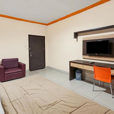 Collection O 93163 Hotel Grand Kartika Parepare Dış mekan fotoğraf