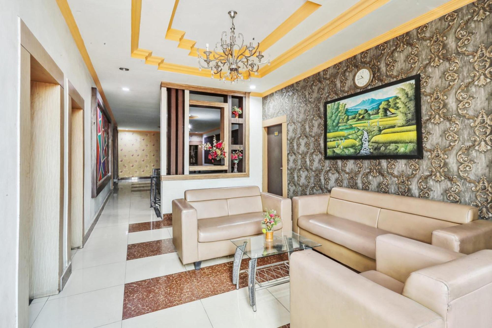 Collection O 93163 Hotel Grand Kartika Parepare Dış mekan fotoğraf