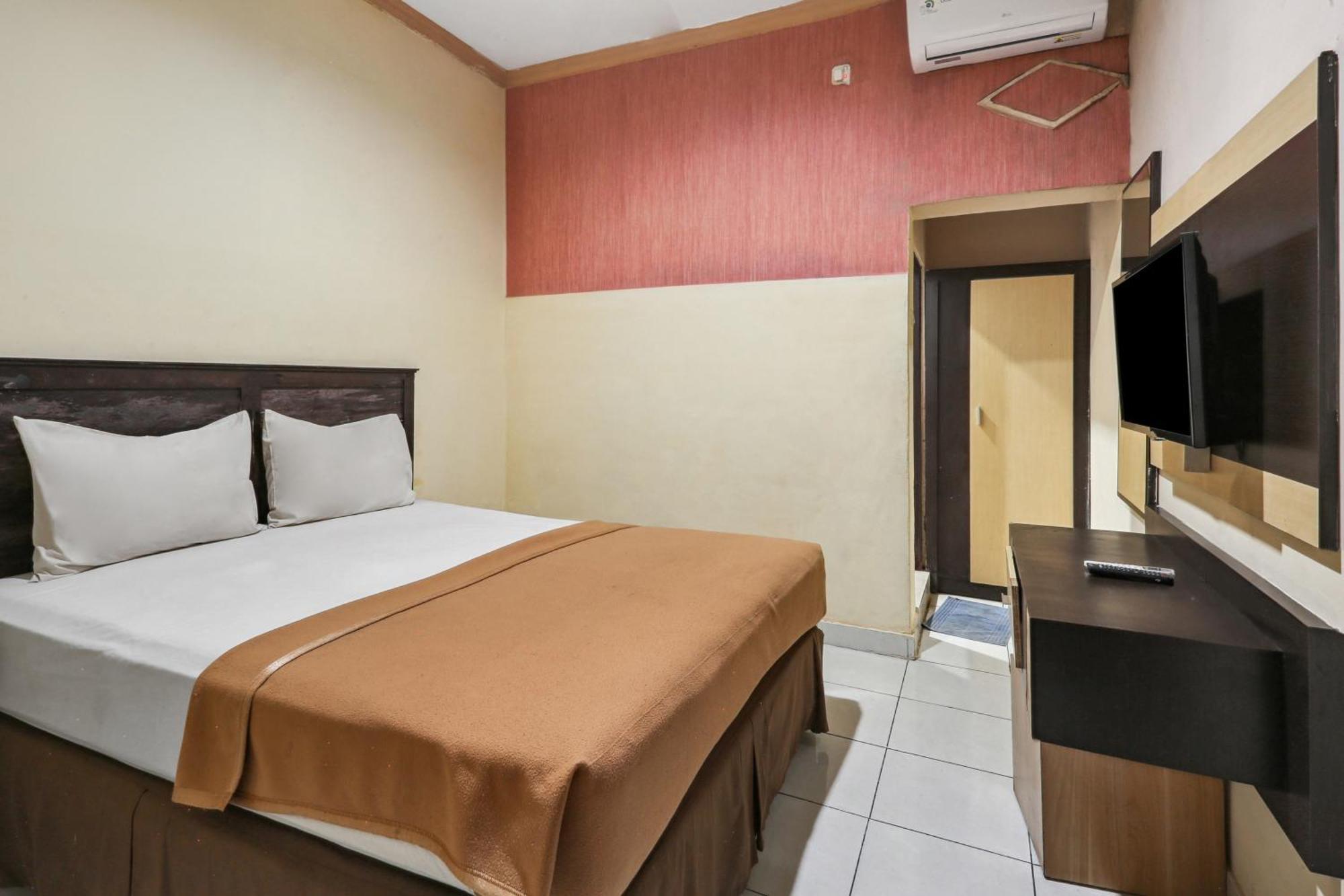 Collection O 93163 Hotel Grand Kartika Parepare Dış mekan fotoğraf